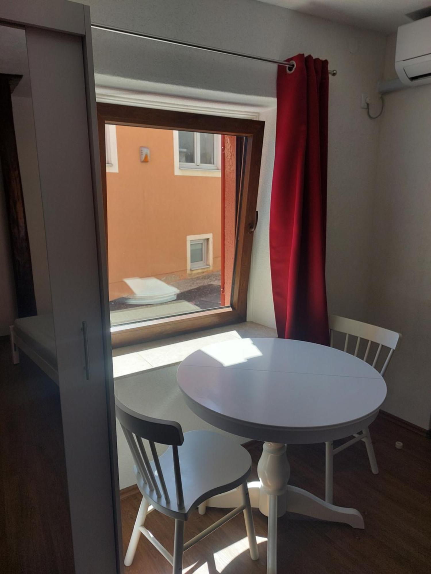 Studio Sea And The City Rovinj Bagian luar foto