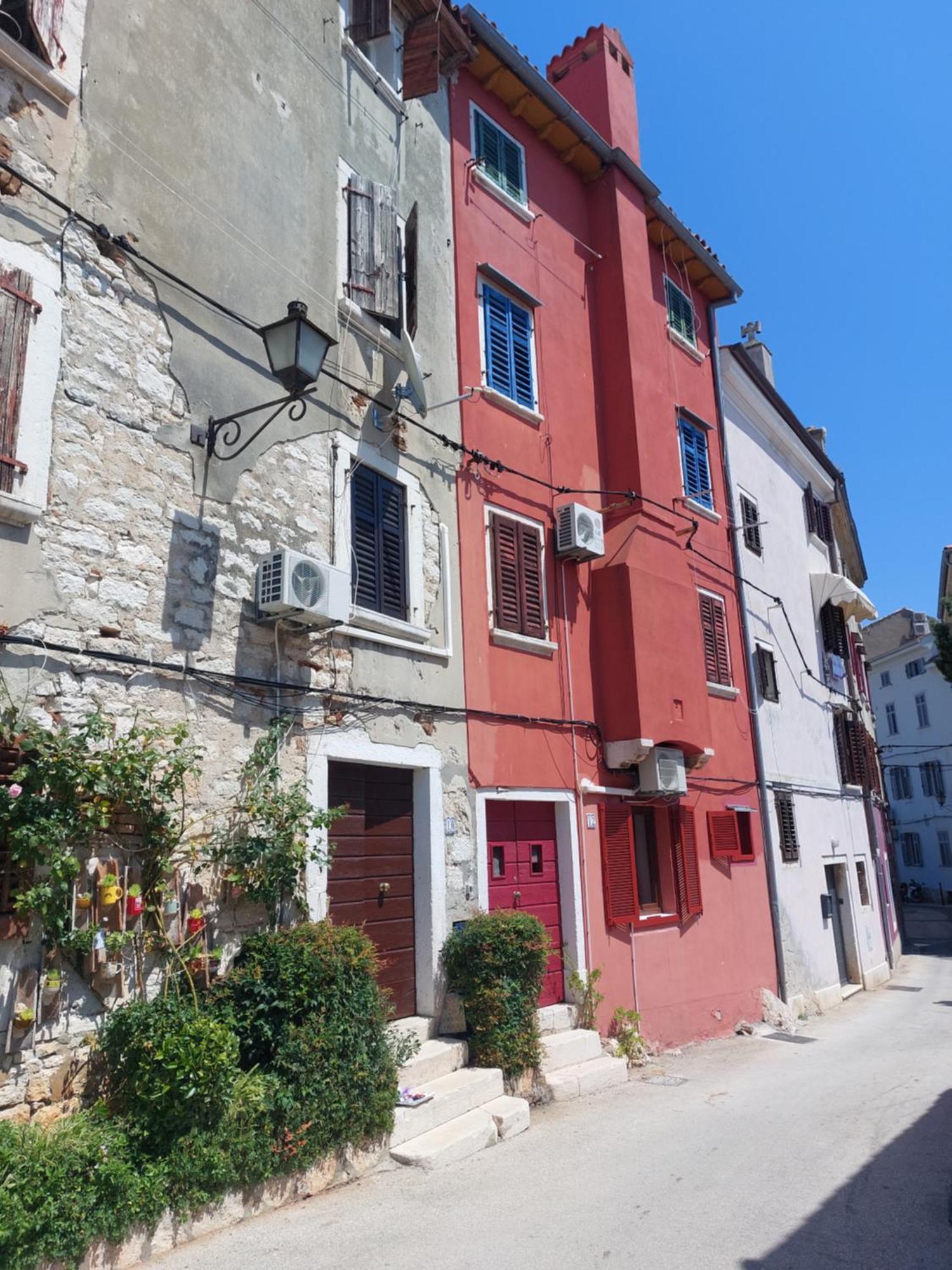 Studio Sea And The City Rovinj Bagian luar foto